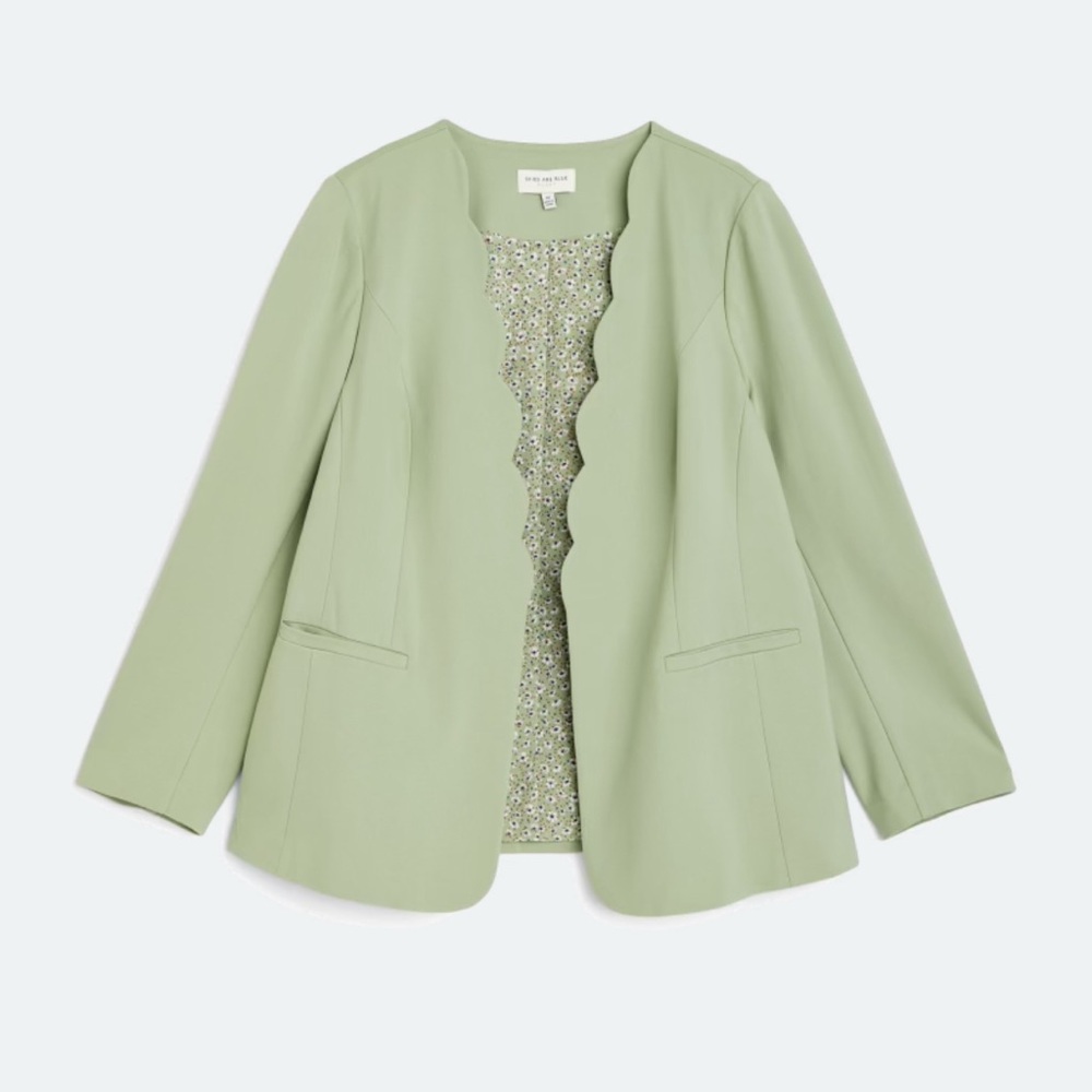 Scalloped neck lined blazer. 1X. Skies are Blue